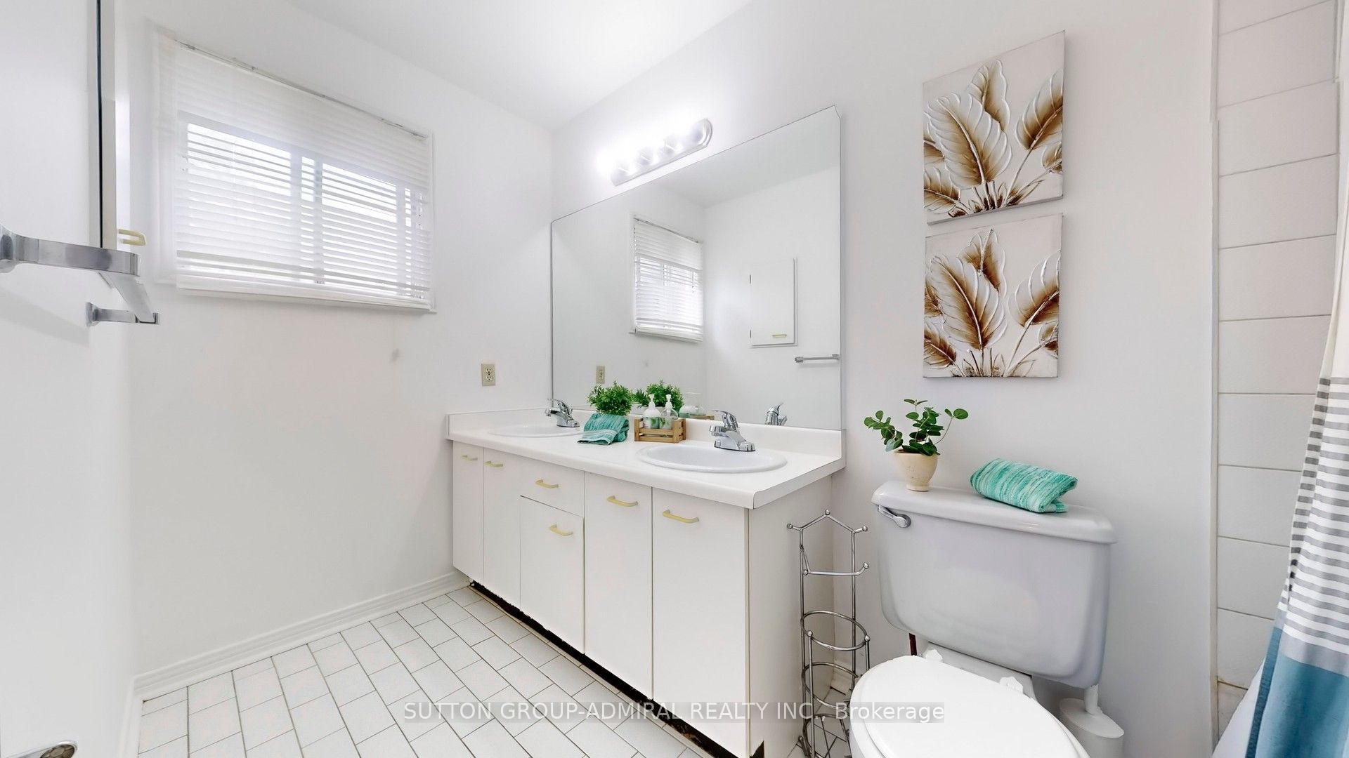 27 Thornbury Circle