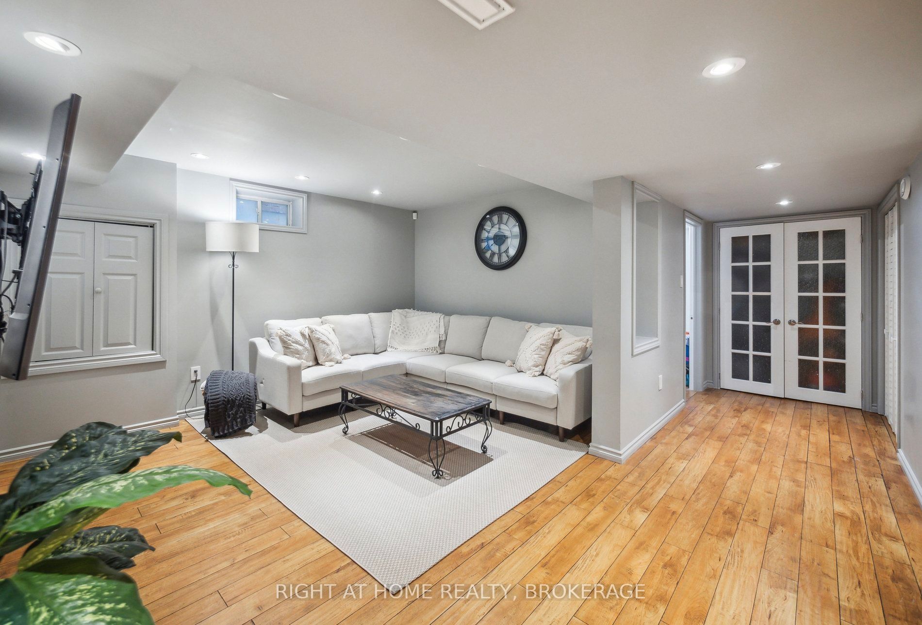 270 Penndutch Circle