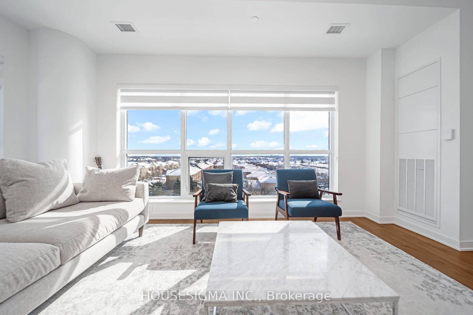 3 Bedrooms Condo at 405 Dundas, Oakville For sale