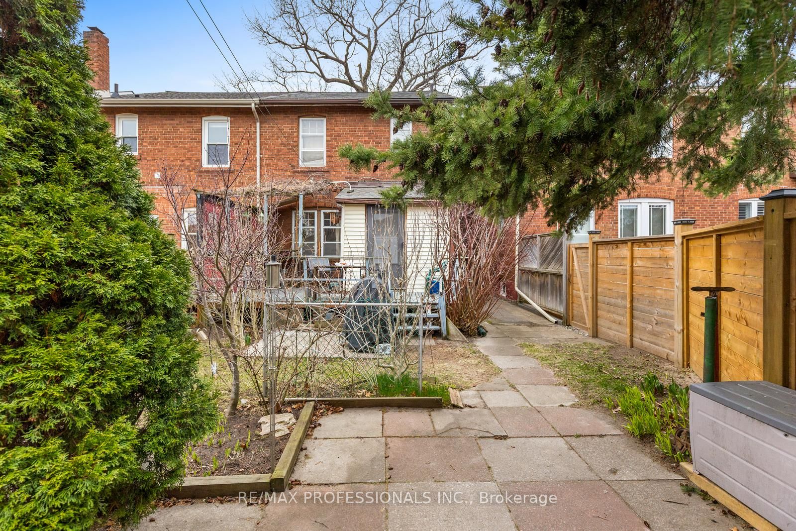 857 Windermere Avenue