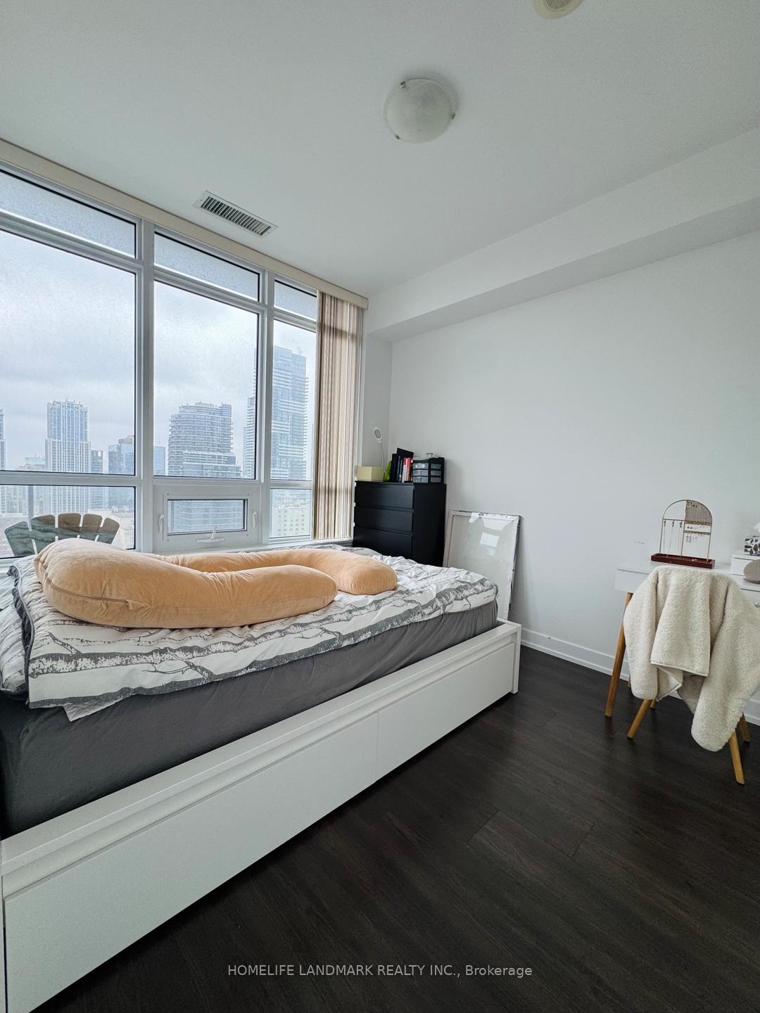 2 Bedrooms Condo at 365 Church,  Toronto For sale