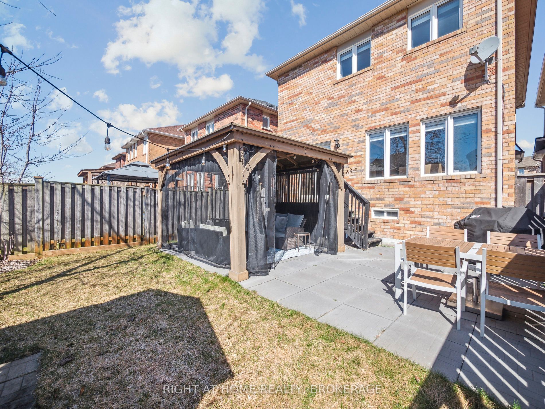 270 Penndutch Circle