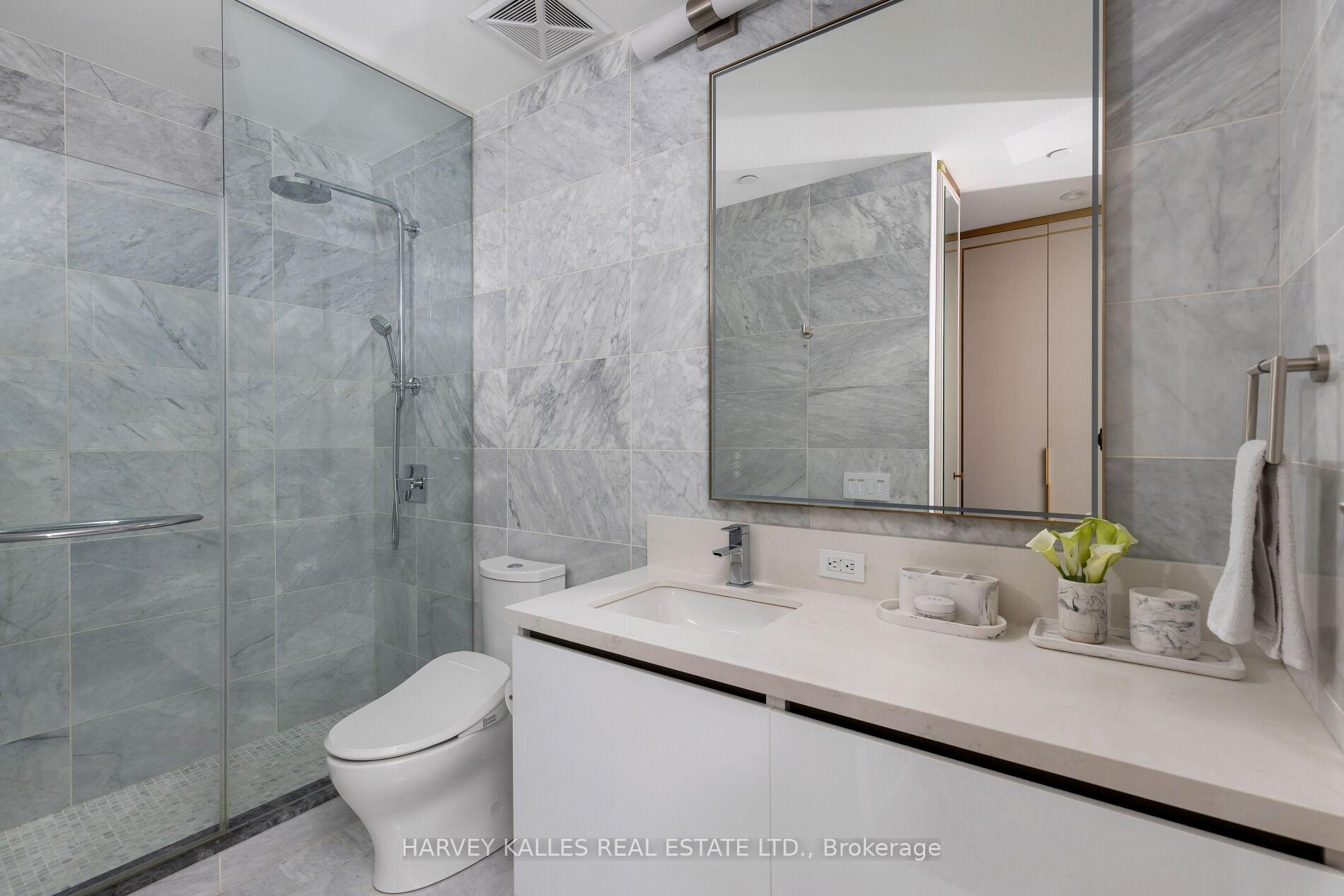 151 Avenue Road 805
