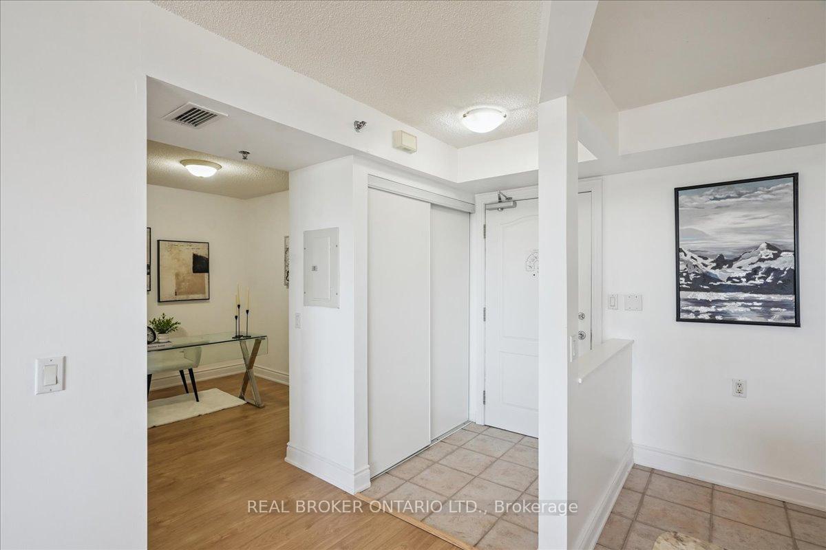 1 Bedroom Condo at 4640 Kimbermount, Mississauga For sale