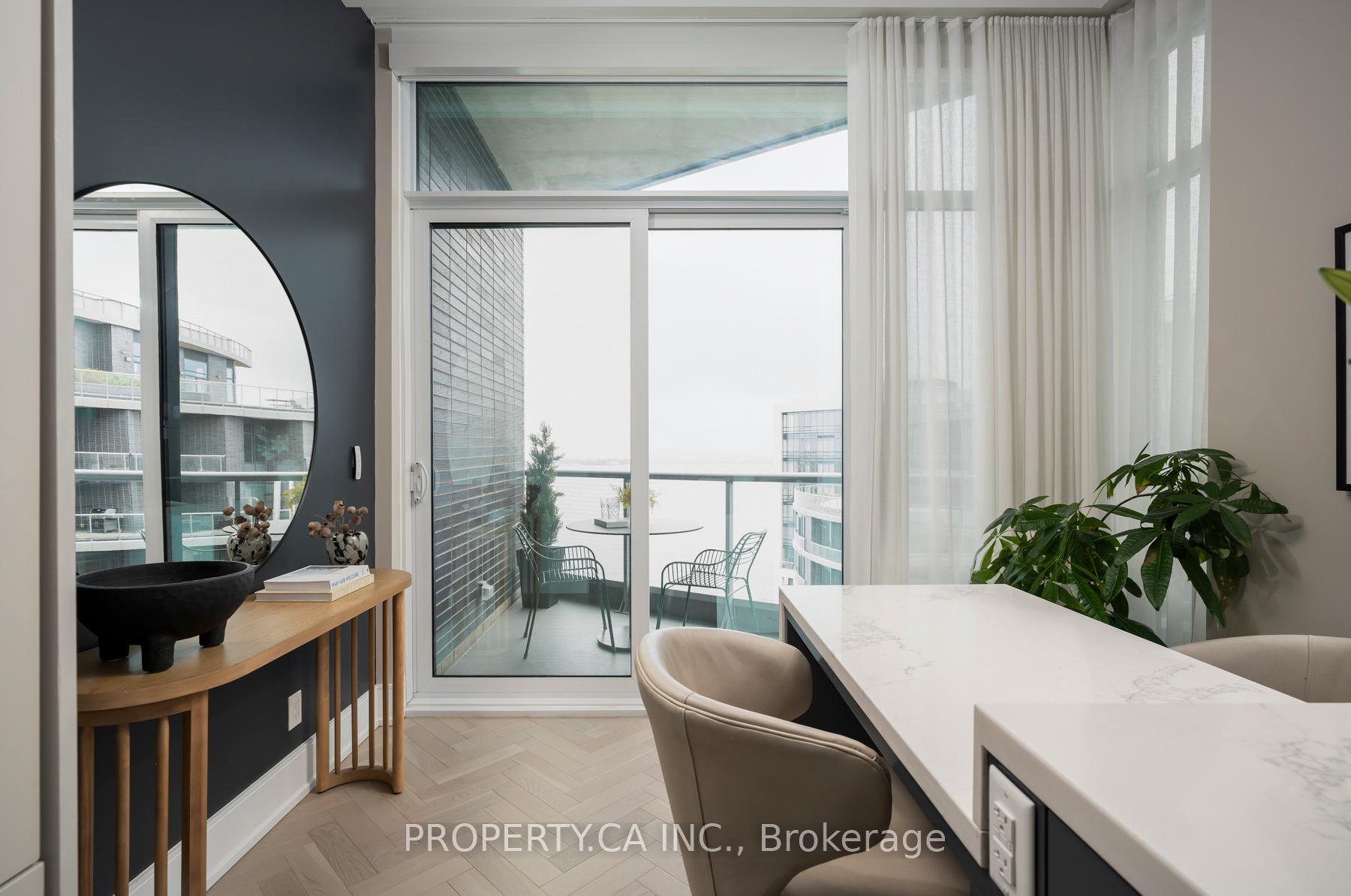3 Bedrooms Condo at 1 Edgewater, Toronto For sale