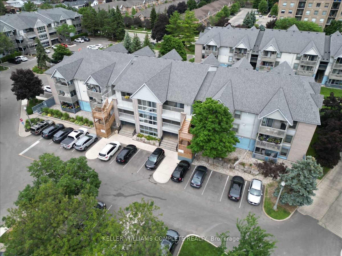2 Bedrooms Condo at 2010 CLEAVER,  Burlington For sale