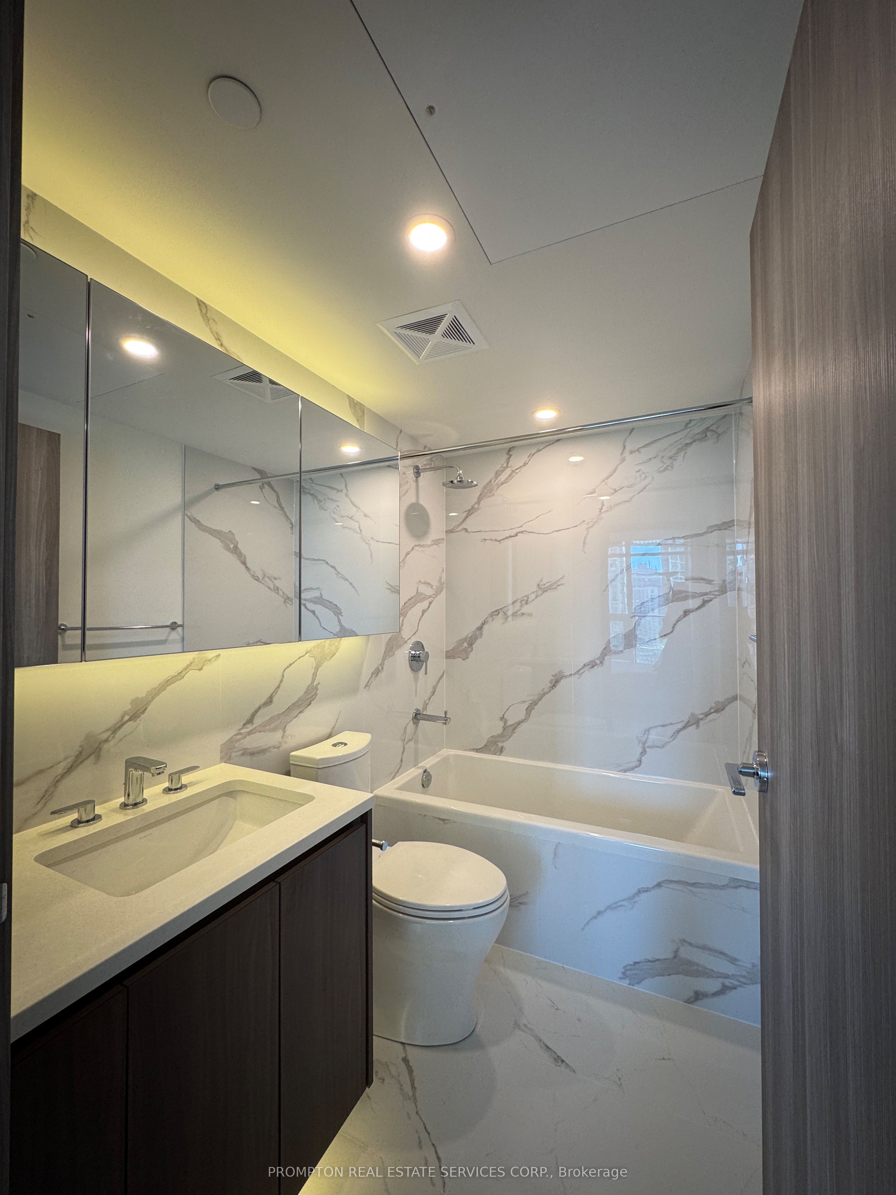 1 Concord Cityplace Way, #818
