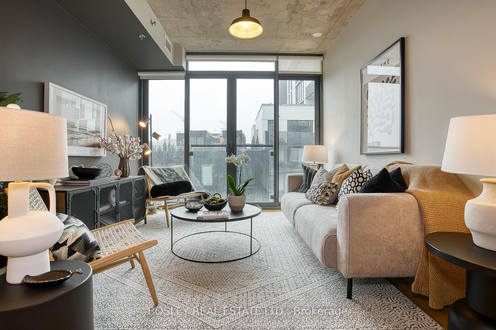 1 Bedroom Condo at 8 Dovercourt, Toronto For sale