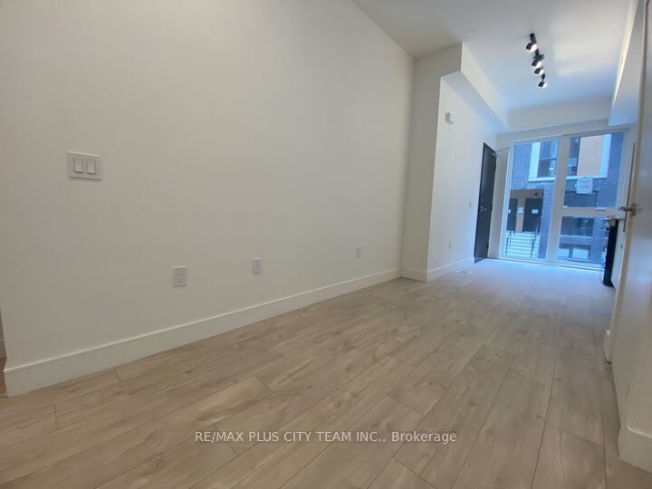 178 Clonmore Drive #BlkB #9, Toronto E06 Birchcliffe-Cliffside