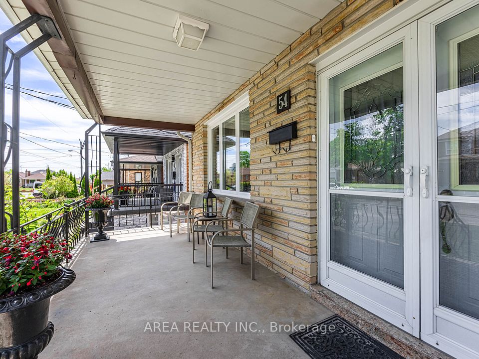 54 Hartley Avenue, Toronto, ON M6E 4E8