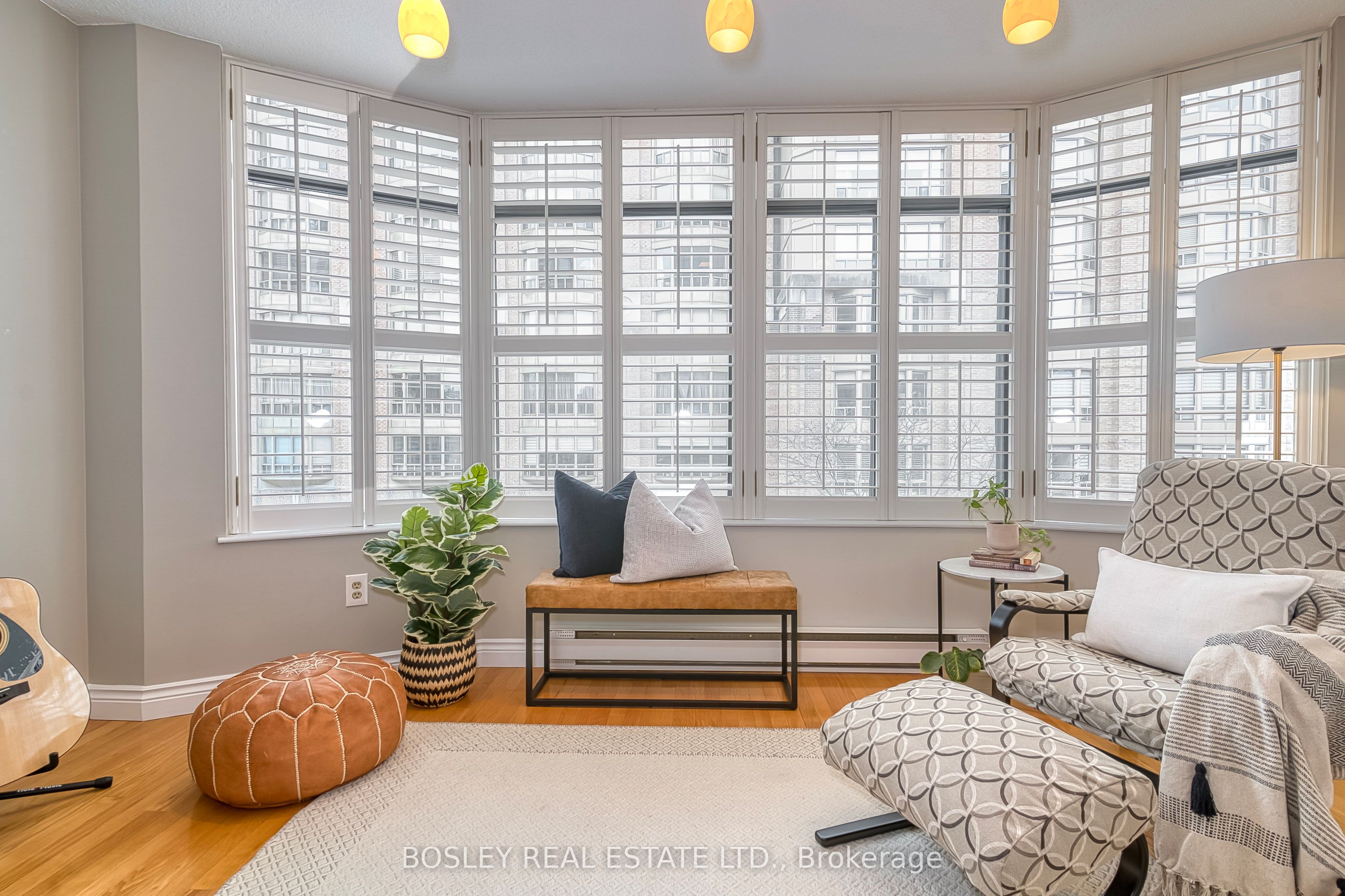 135 George Street S, #402