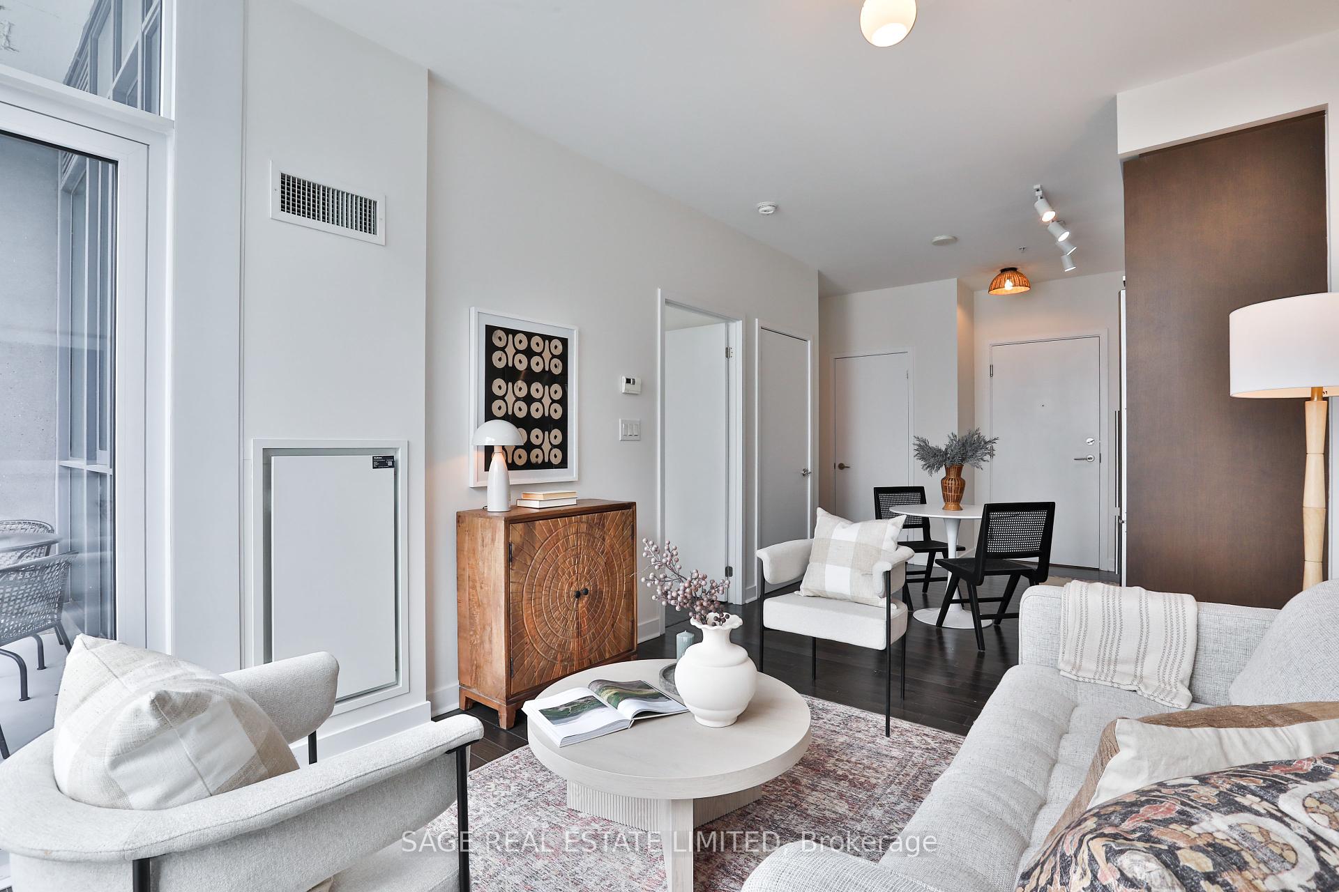 1 Bedroom Condo at 295 Adelaide,  Toronto For sale