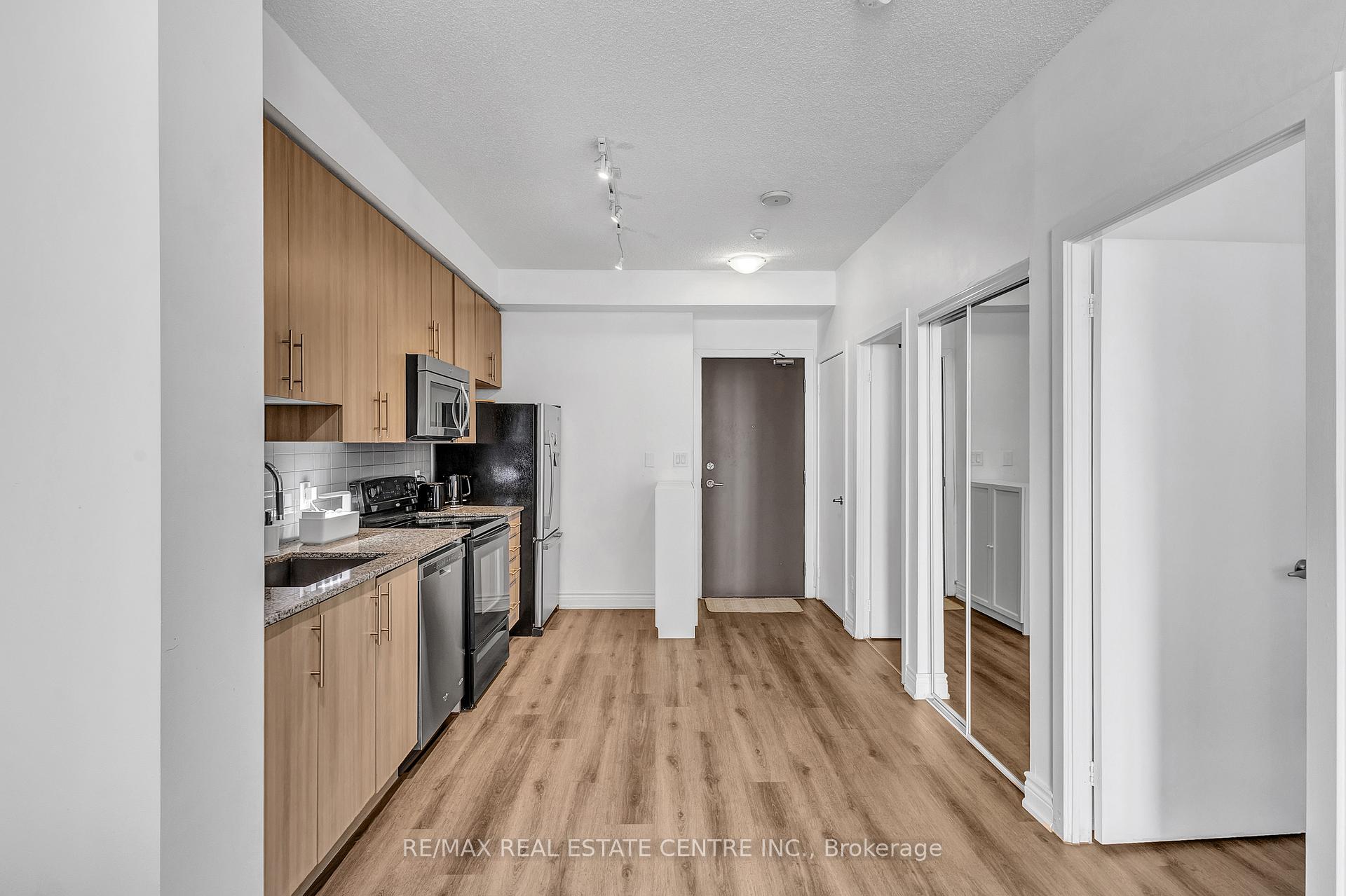 1 Bedroom Condo at 4099 Brickstone, Mississauga For sale