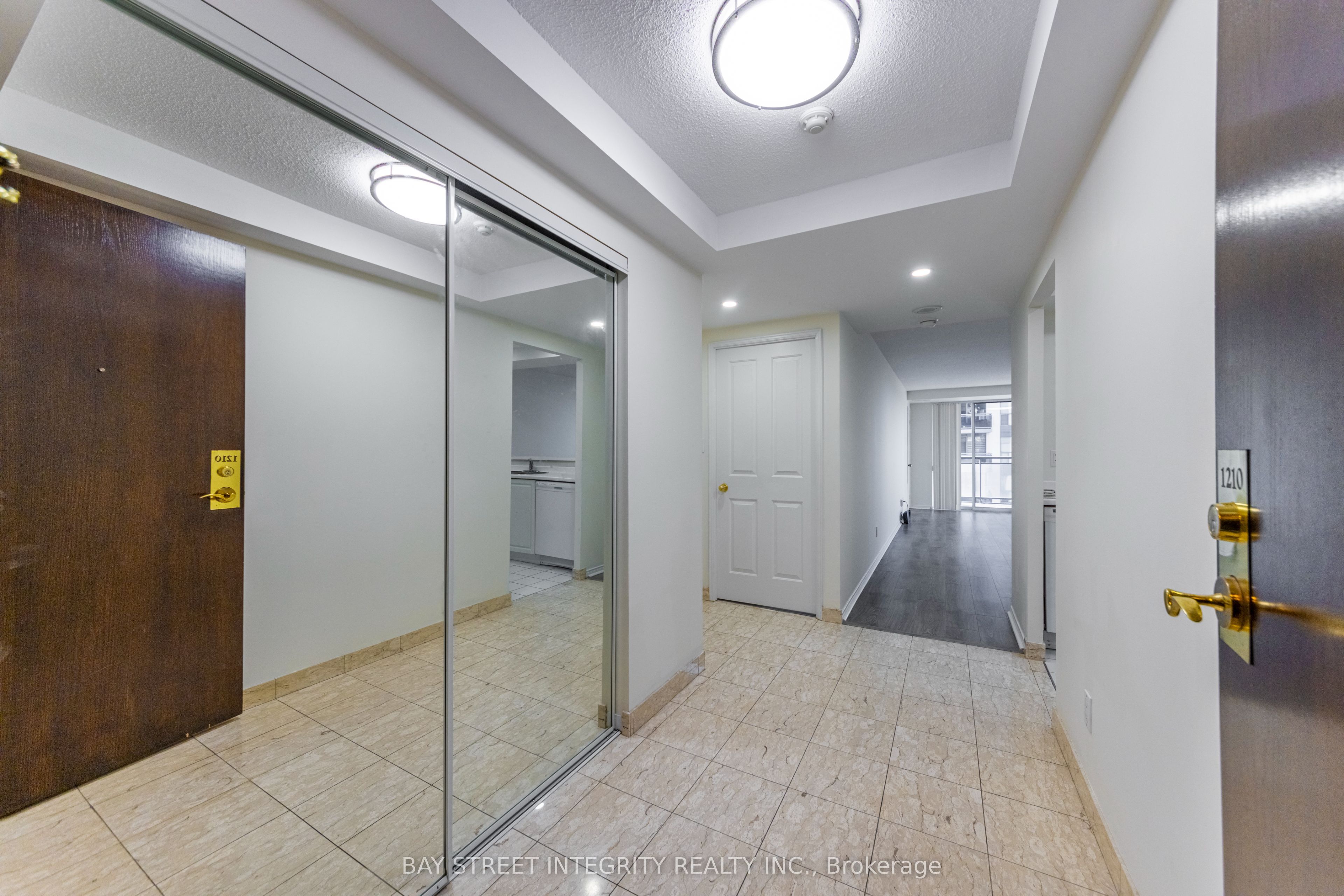 28 Hollywood Avenue, #1210