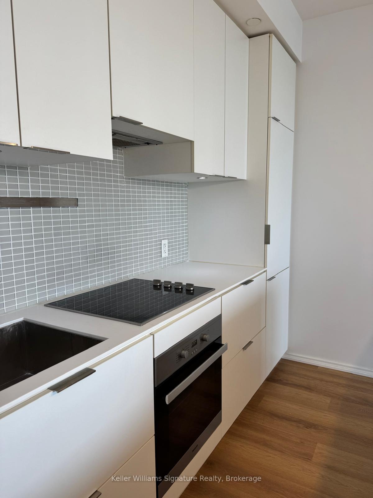 1 Bedroom Condo at 5 St. Joseph, Toronto For sale