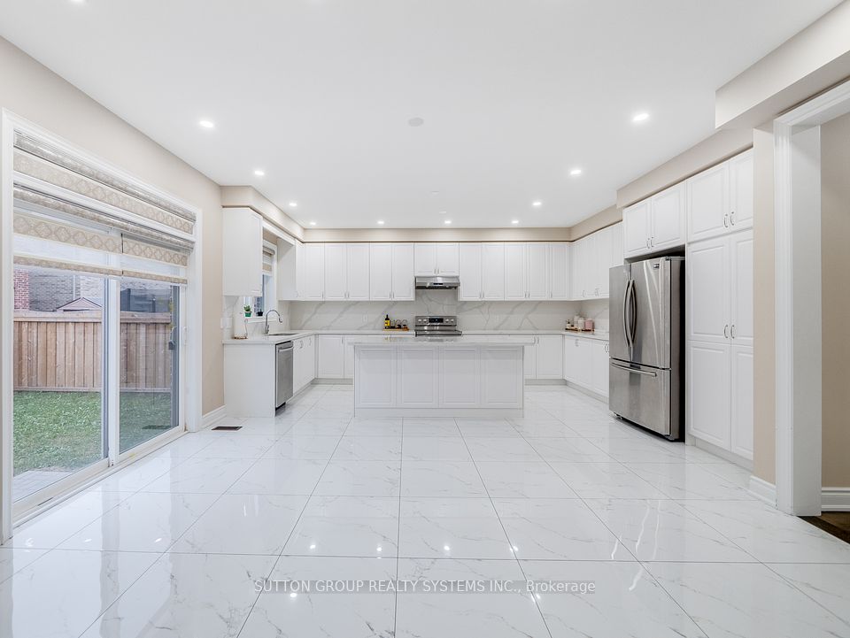 1527 Mendelson Heights
