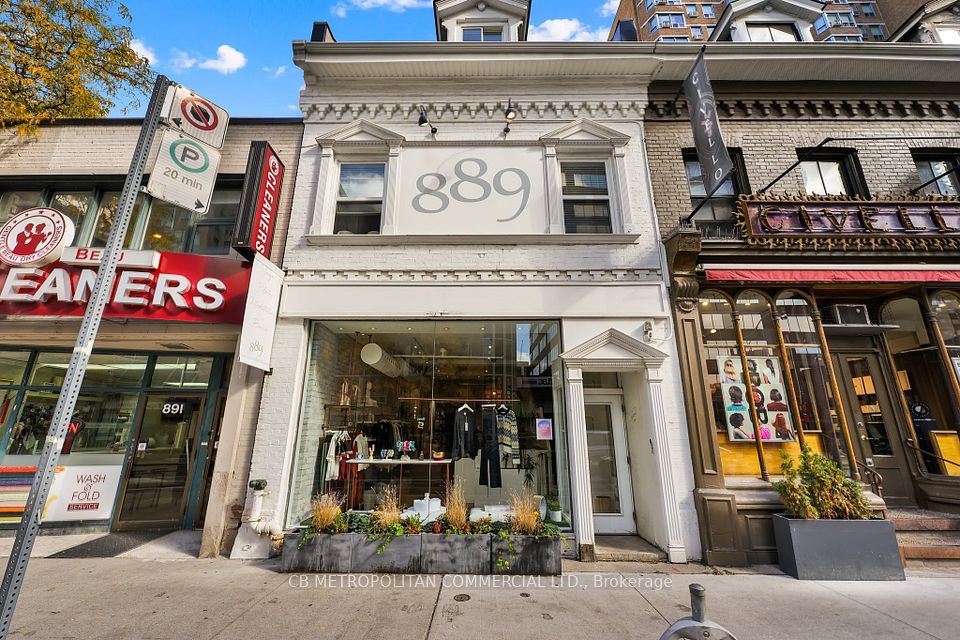 889 Yonge