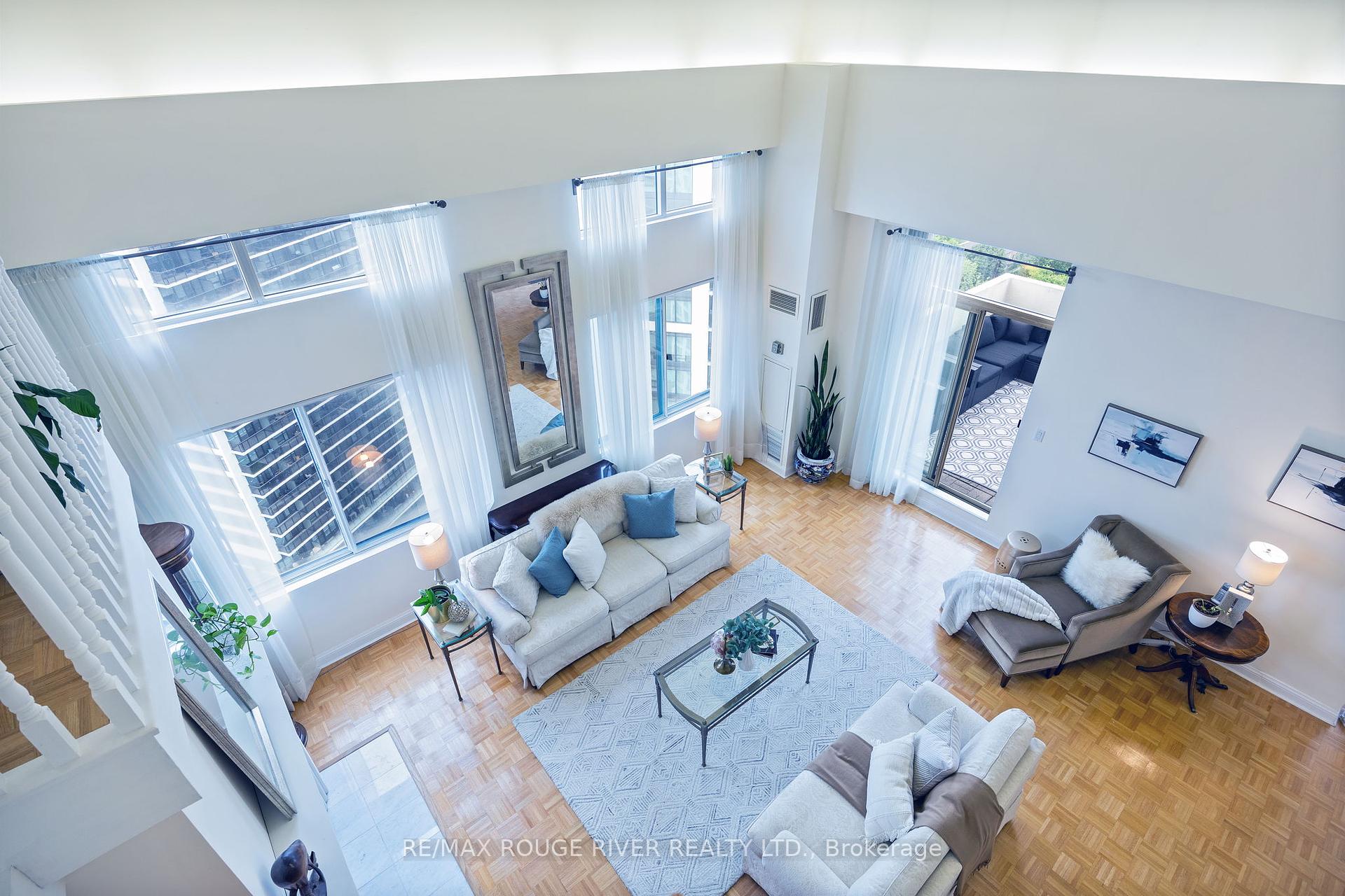 3 Bedrooms Condo at 101 Subway, Toronto For sale