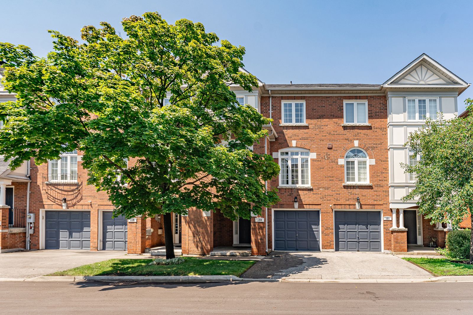 190 Harding Boulevard Unit# 120 Richmond Hill Ontario L4C 0J9