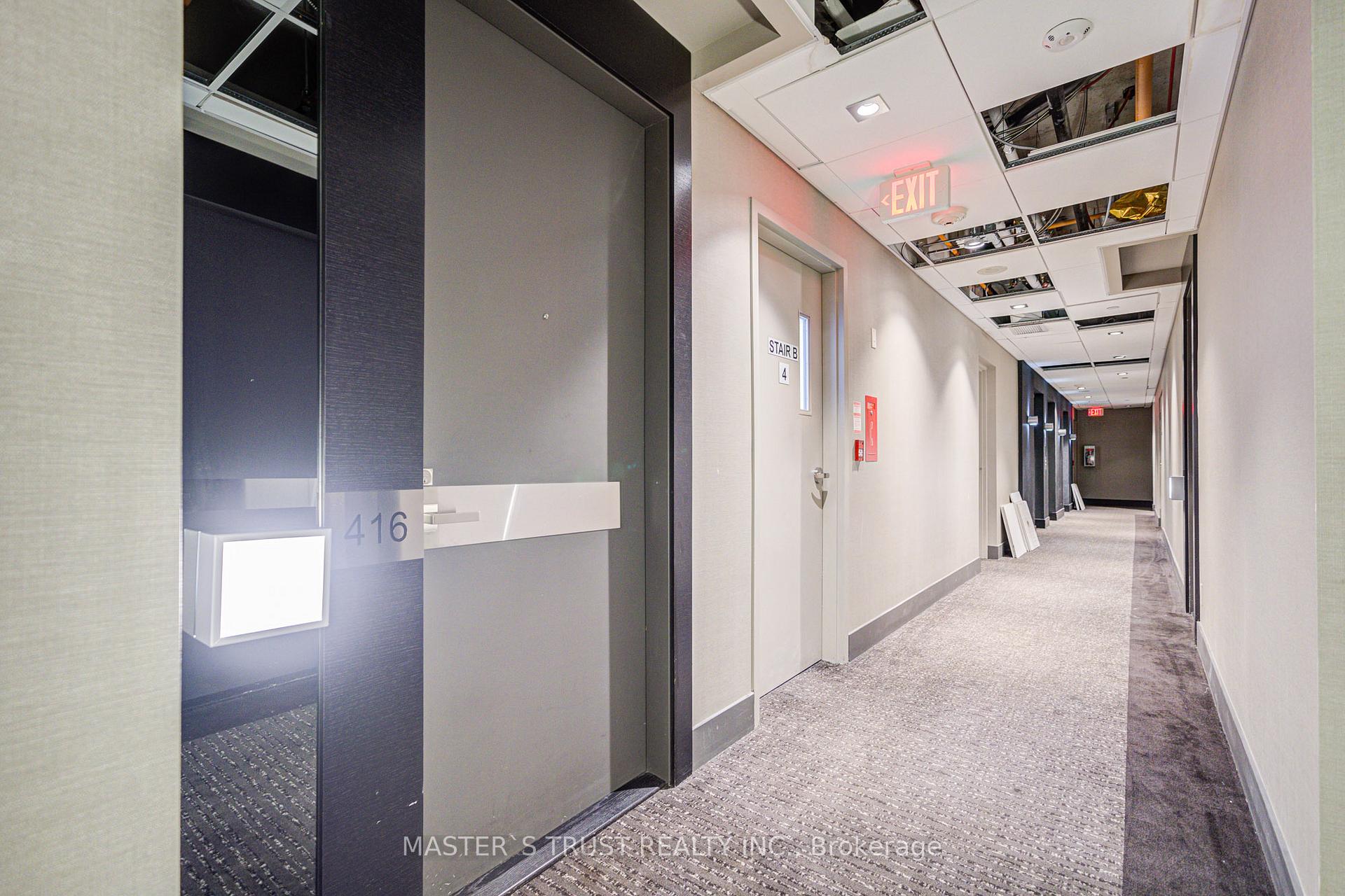 2 Bedrooms Condo at 32 Davenport, Toronto For sale