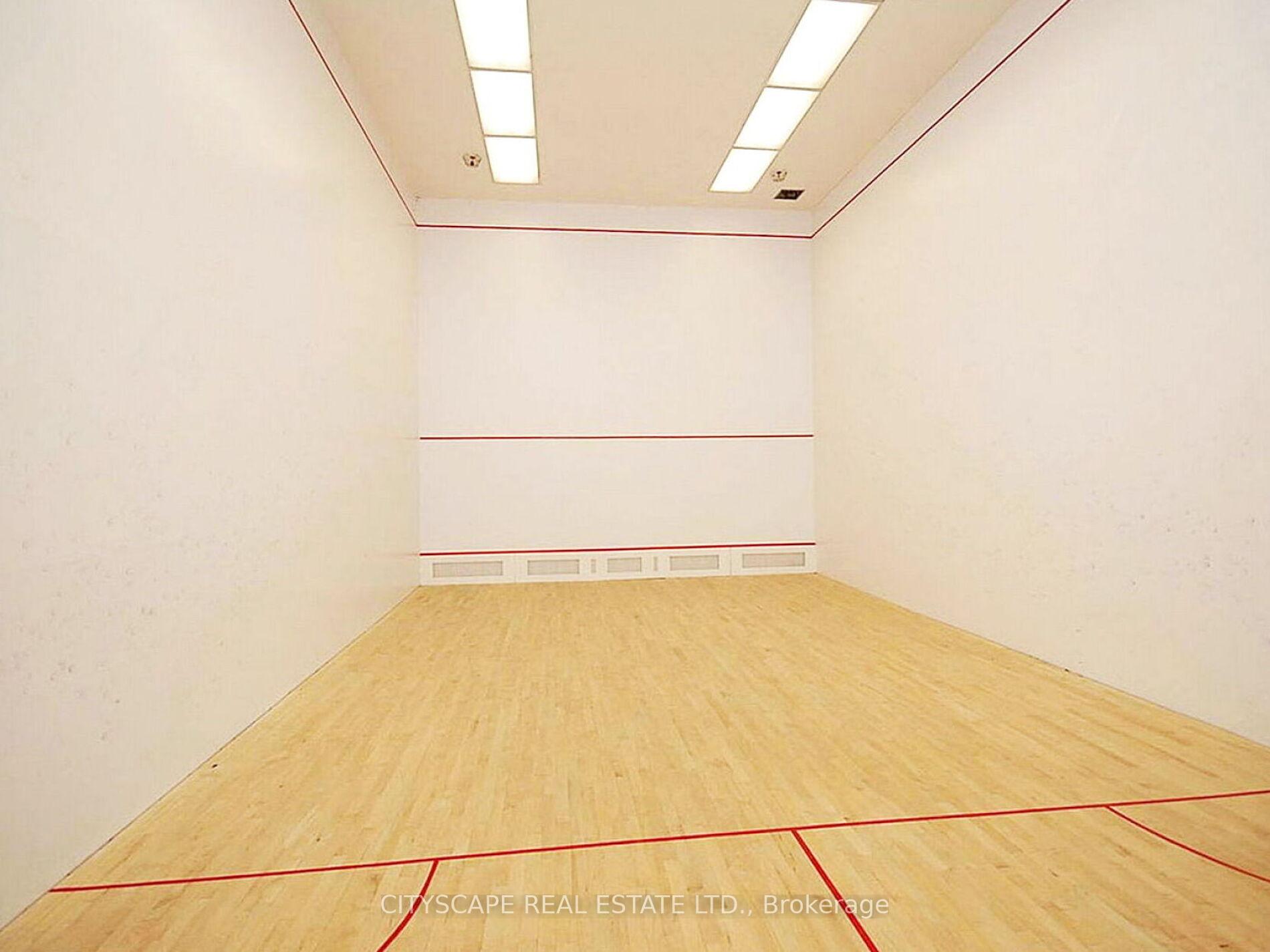 3 Bedrooms Condo at 145 Hillcrest, Mississauga For sale