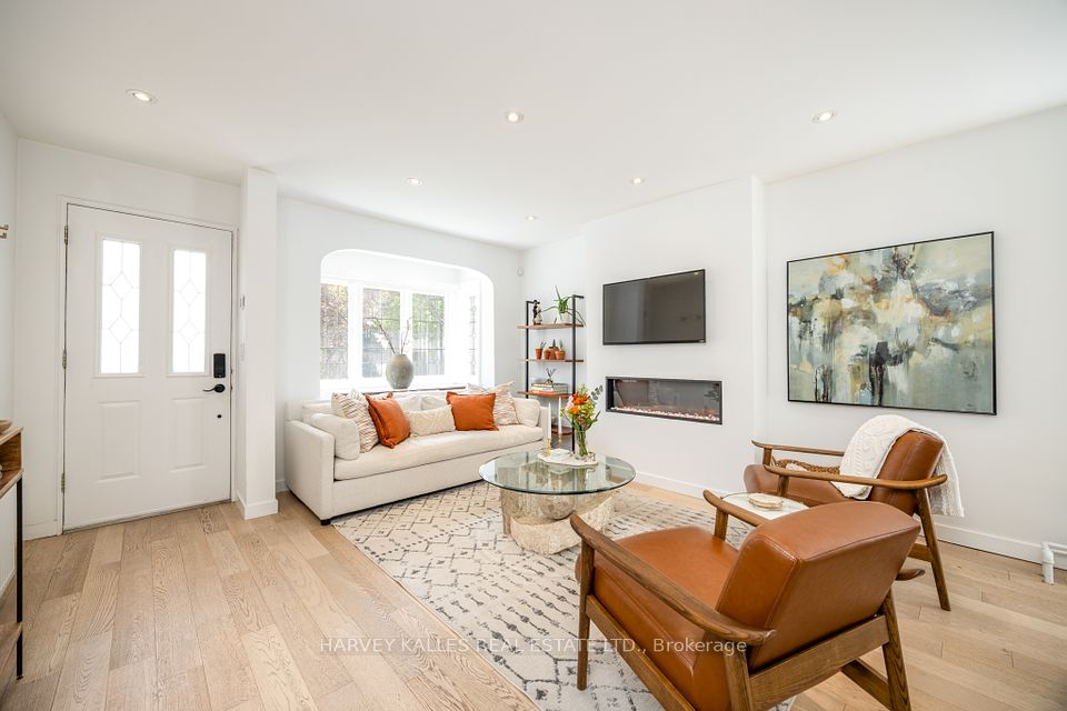 380 Old Orchard Grove, Toronto, ON M5M 2E9