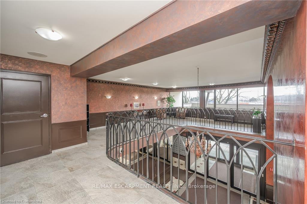 3 Bedrooms Condo at 301 FRANCES,  Hamilton For sale