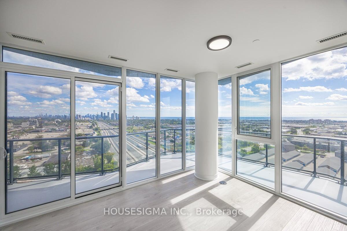 3 Bedrooms Condo at 36 Zorra,  Toronto For sale