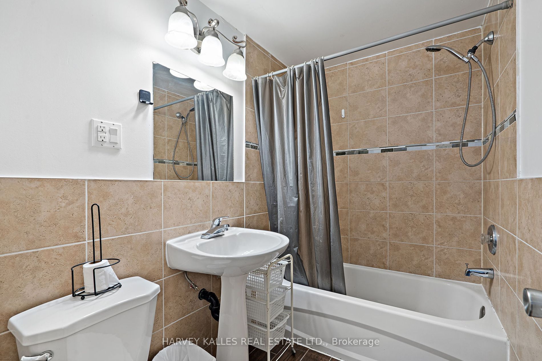 58 Garthdale Court W