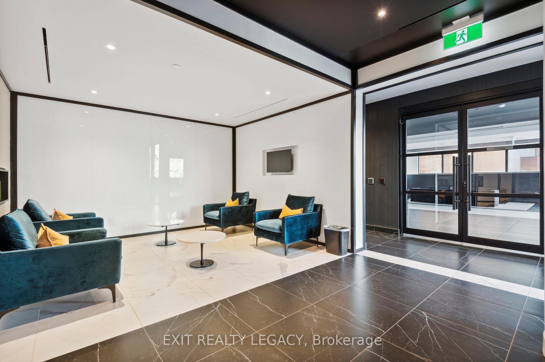 2 Bedrooms Condo at 20 Edward,  Toronto For sale