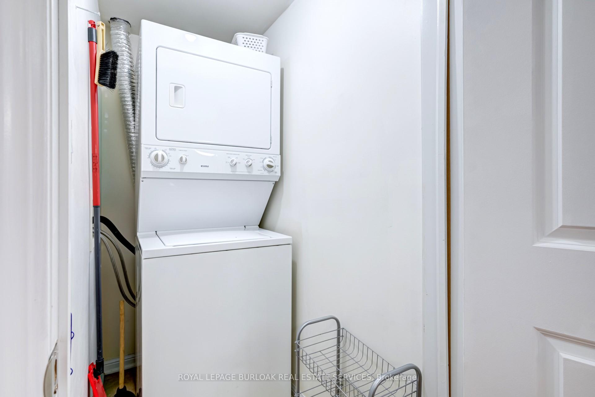 1 Bedroom Condo at 3060 Rotary,  Burlington For sale