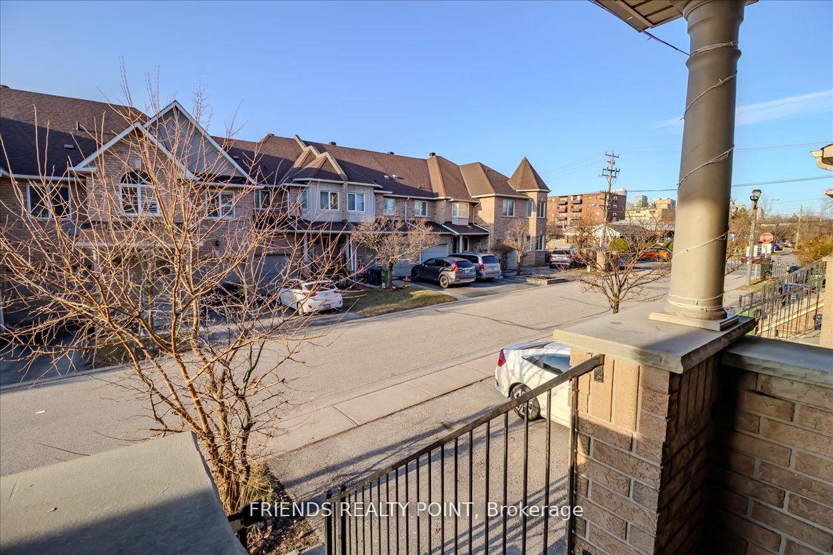 4 Bedrooms Condo at 1075 Ellesmere, Toronto For sale