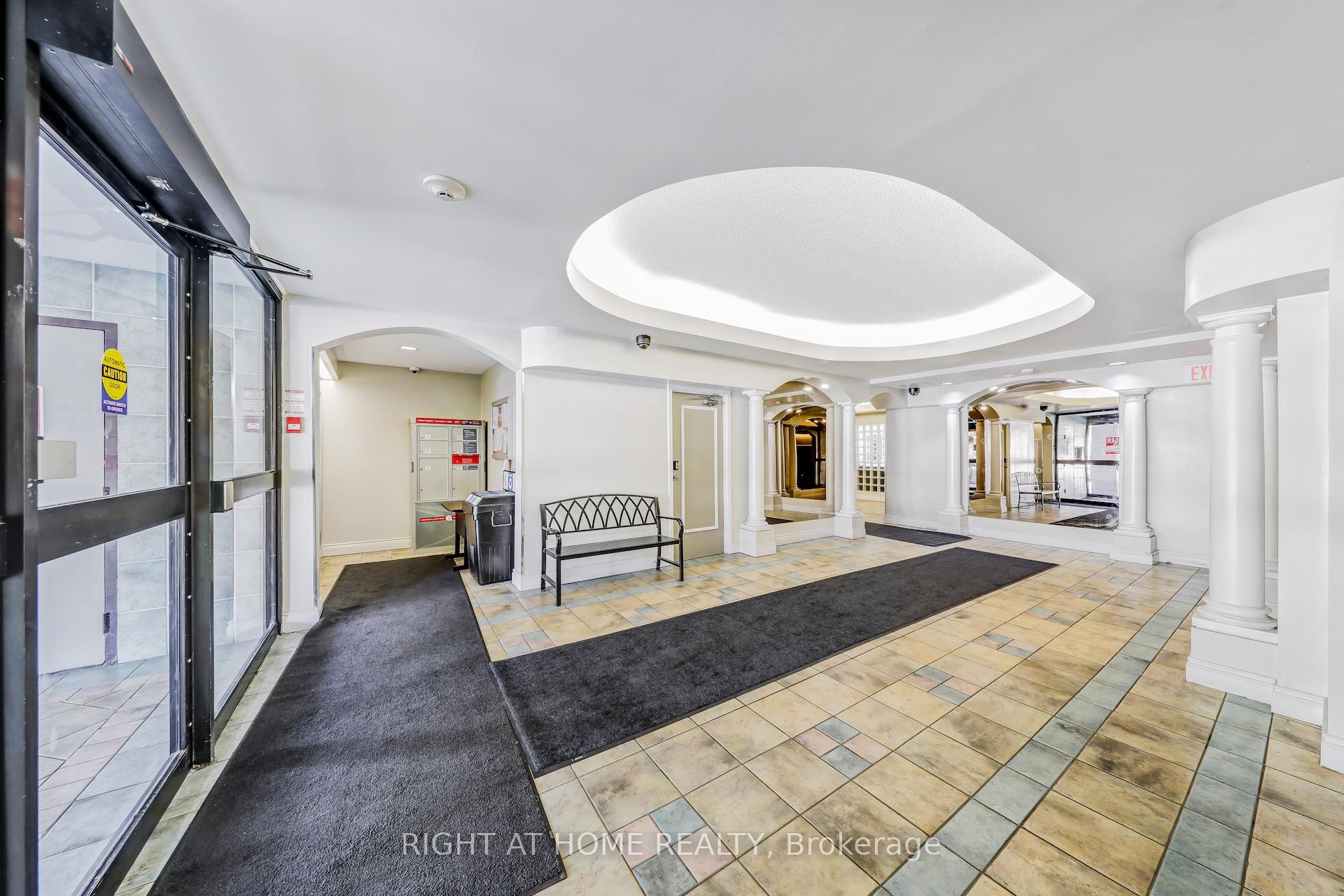 3 Bedrooms Condo at 1665 Victoria Park, Toronto For sale