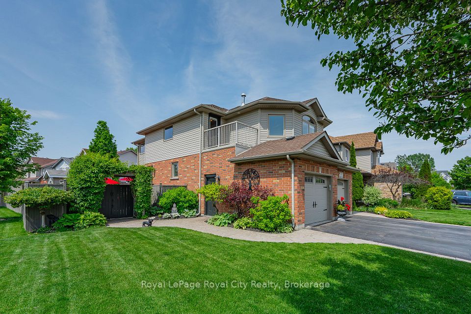 7 Marigold Drive, Guelph, ON N1C 1G5