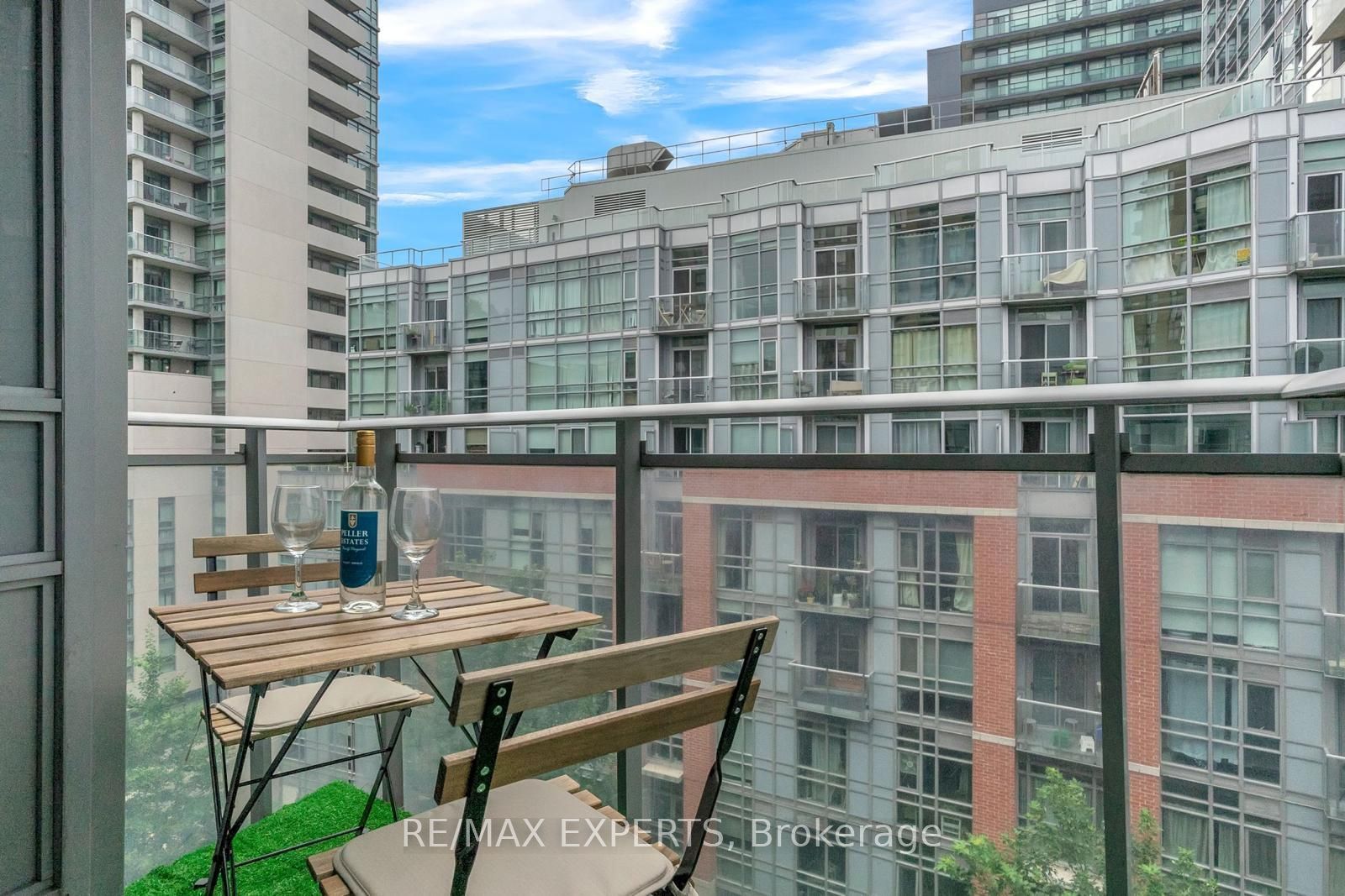 170 Sudbury Street 711