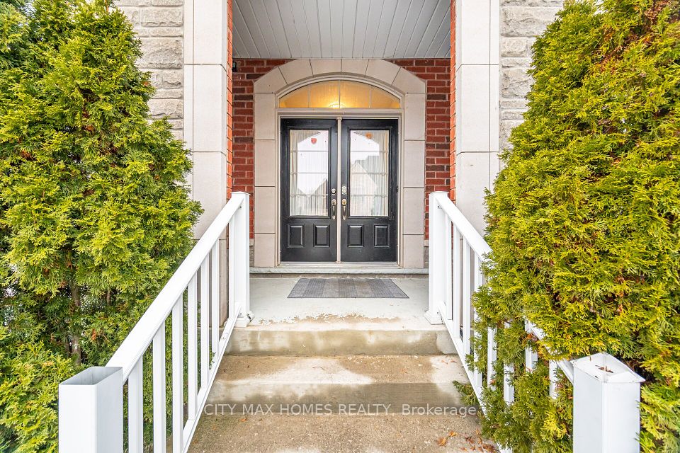 57 Beacon Hill Drive, Brampton, ON L6X 0V7