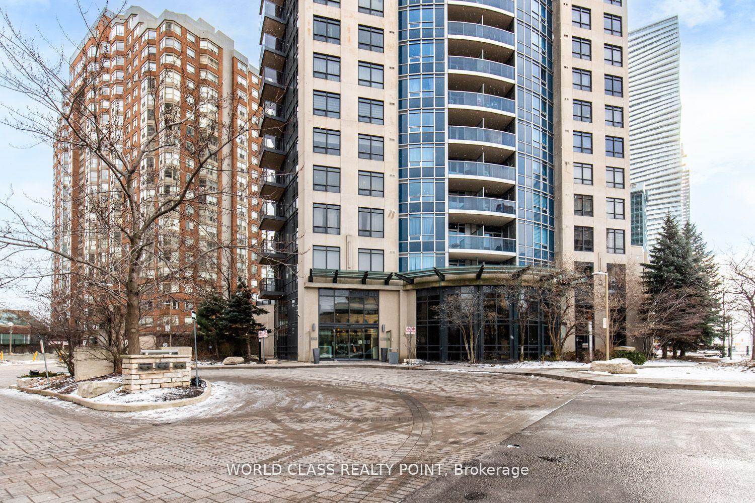 2 Bedrooms Condo at 330 Burnhamthorpe, Mississauga For sale
