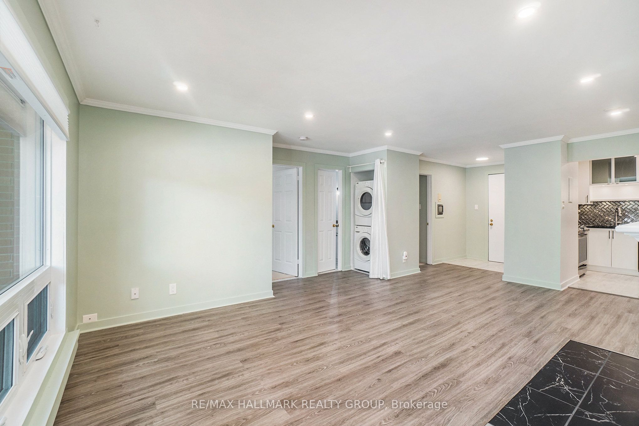 160 Bruyere Street, #4