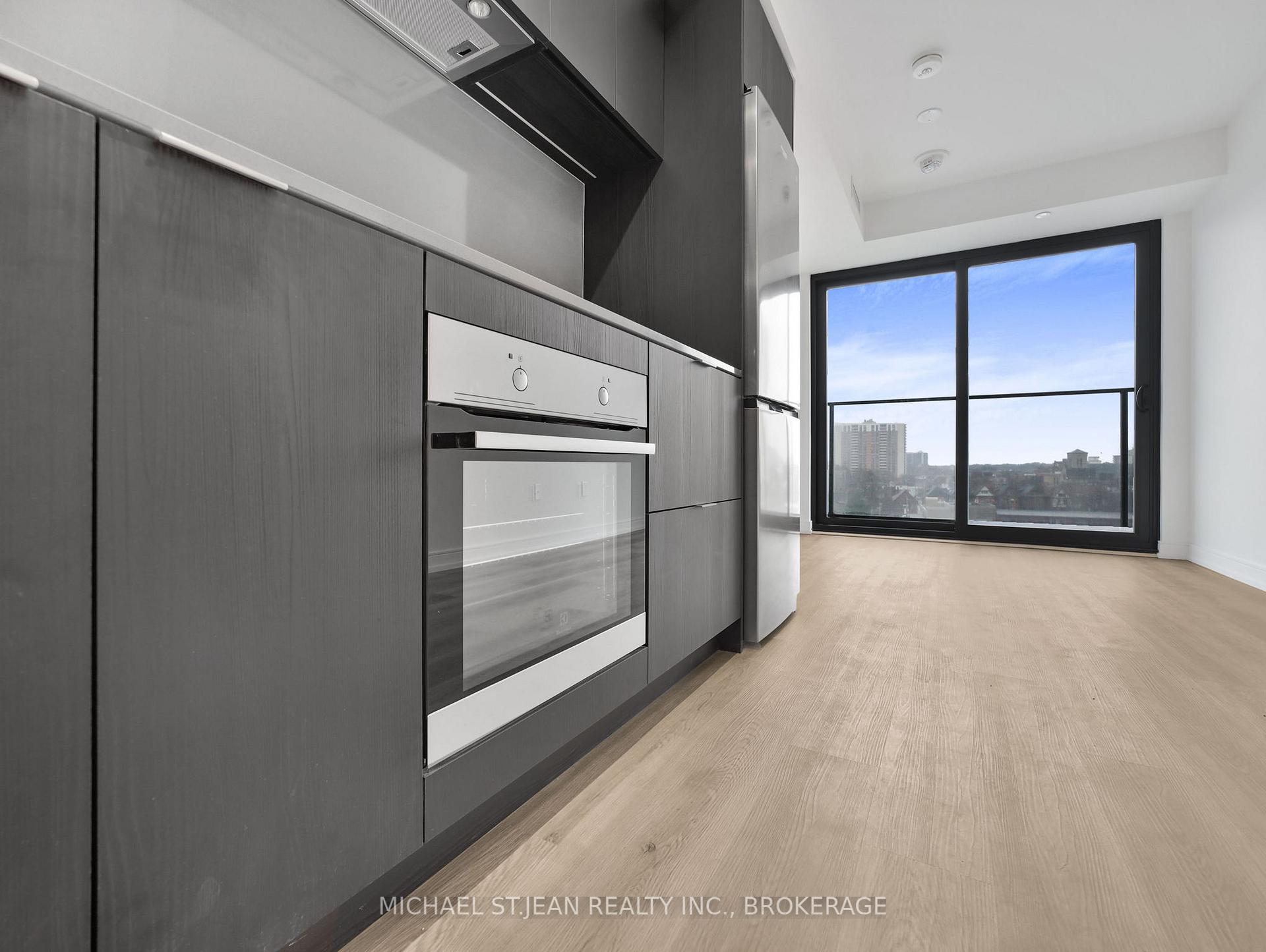 1 Bedroom Condo at 1 Jarvis,  Hamilton For sale