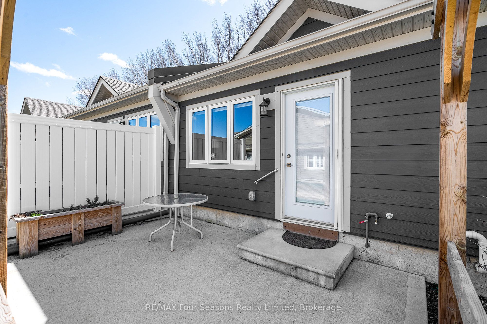 120 Warbler Way, Blue Mountains, ON N0H 2P0