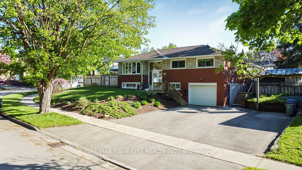 36 Nicklin Crescent, Guelph, ON N1H 5E9