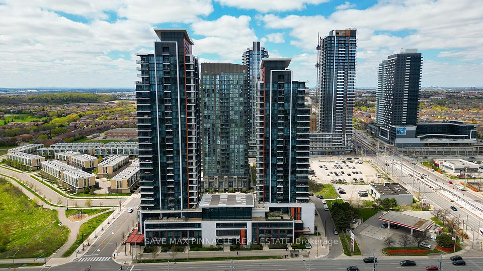 75 Eglinton
