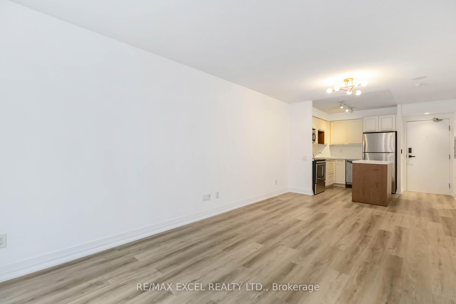 2 Bedrooms Condo at 21 Carlton, Toronto For sale