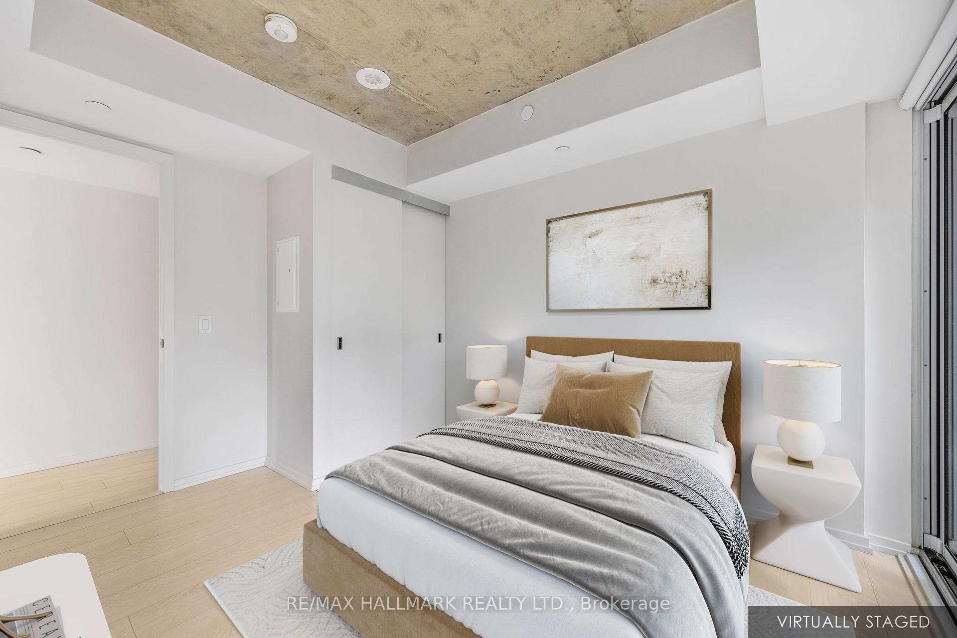 2 Bedrooms Condo at 5 Soudan, Toronto For sale
