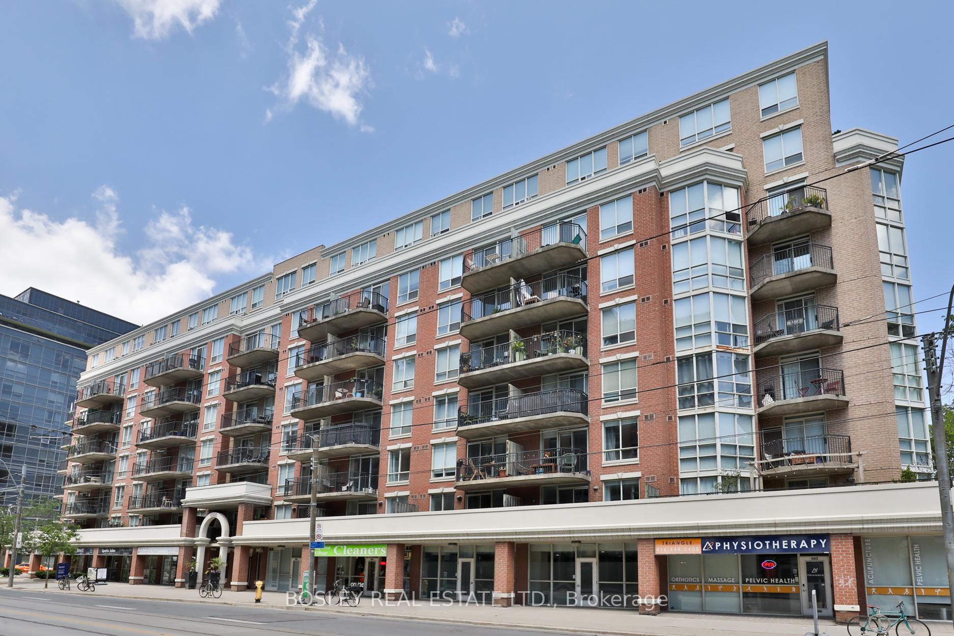 2 Bedrooms Condo at 1000 King, Toronto For sale