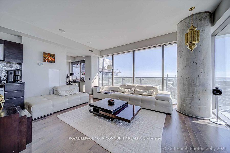 2 Bedrooms Condo at 70 Distillery, Toronto For sale
