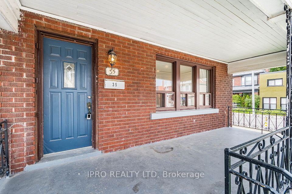 35 Chestnut Avenue, Hamilton, ON L8L 6K5