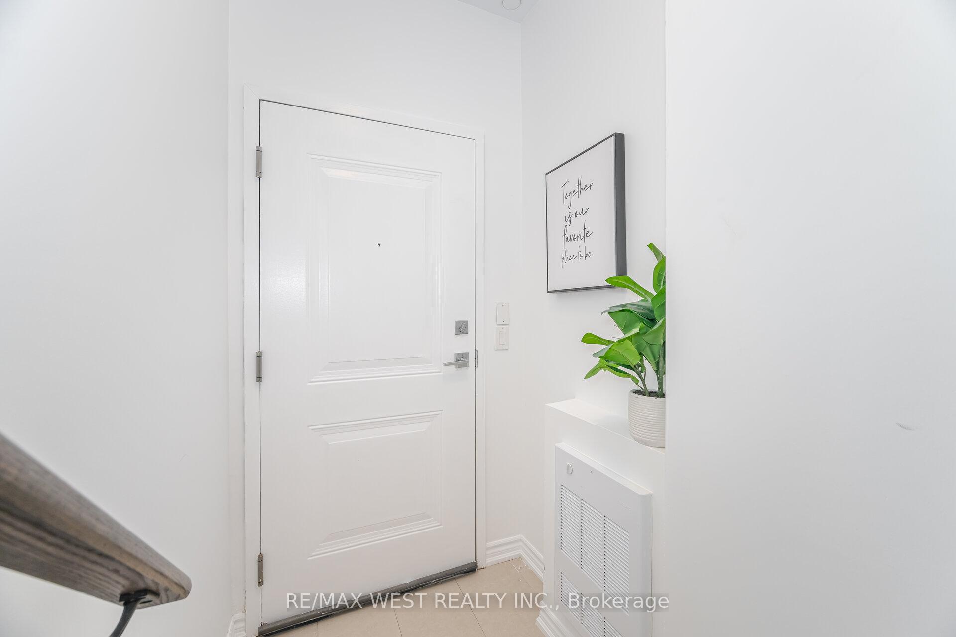 2 Bedrooms Condo at 150 Long Branch, Toronto For sale