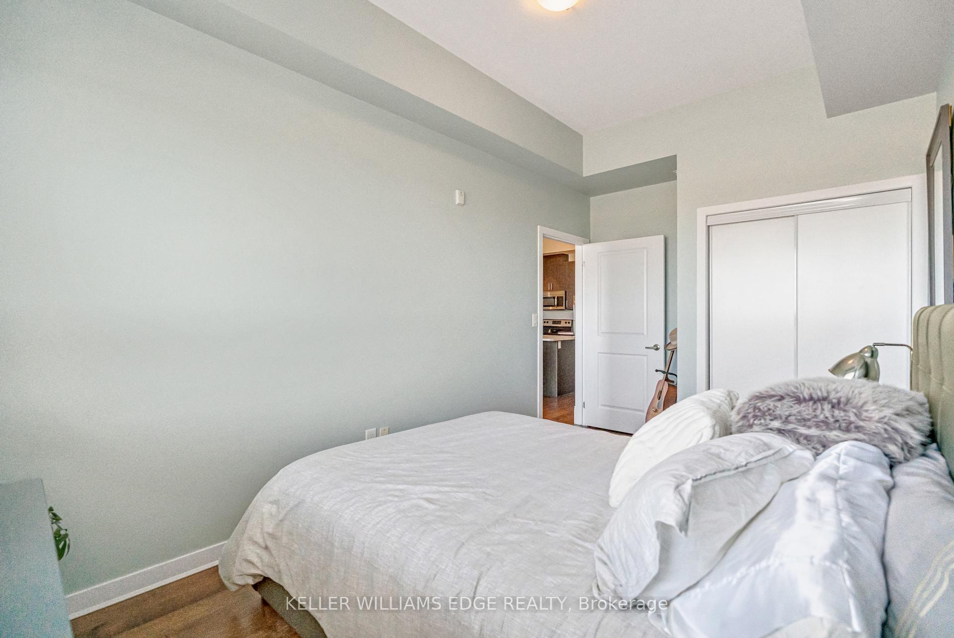 1 Bedroom Condo at 5010 Corporate, Burlington For sale