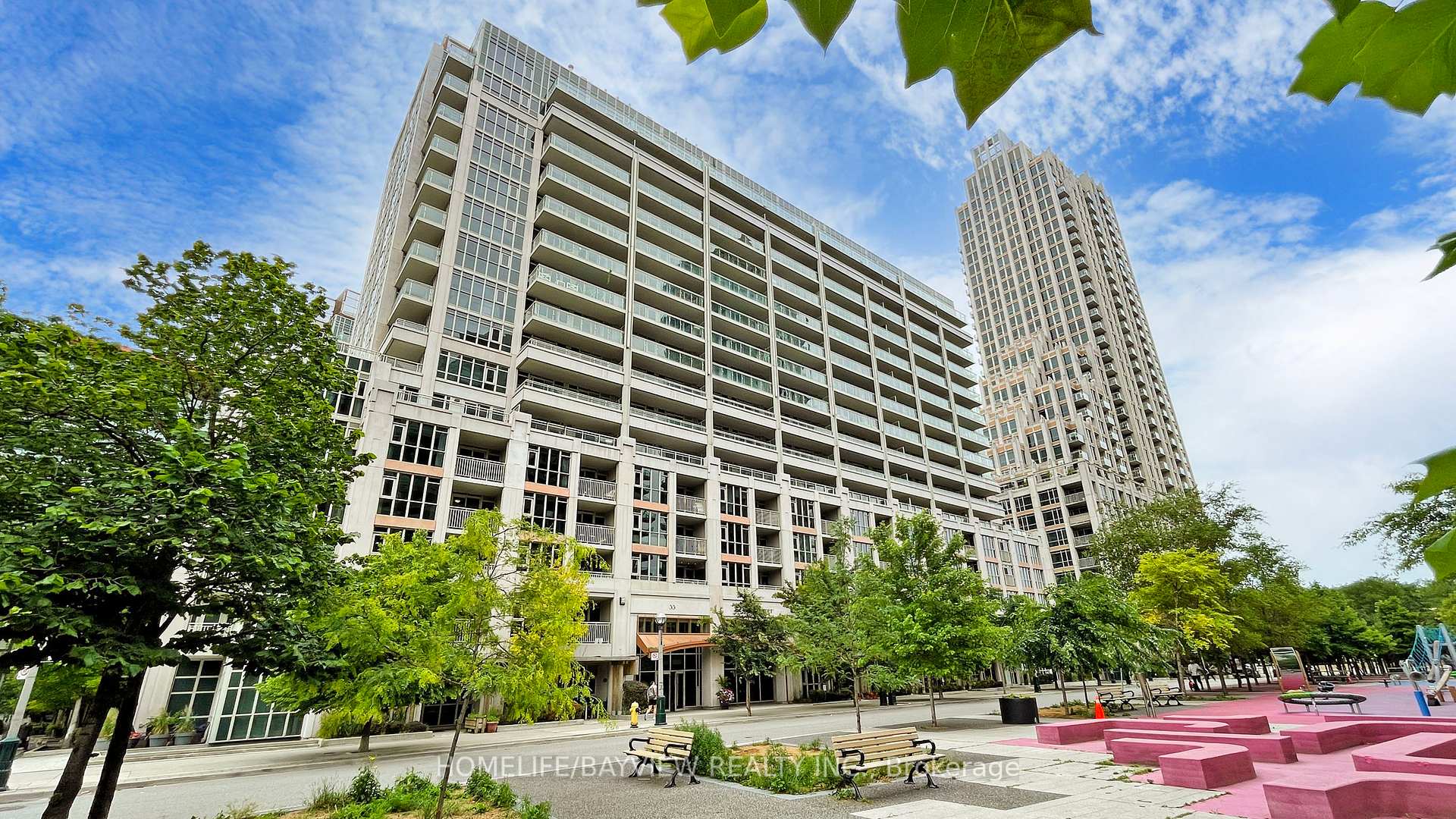2 Bedrooms Condo at 35 Bastion, Toronto For sale
